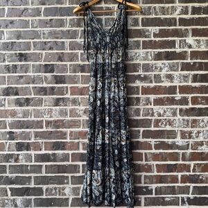 Intimately Free People Black/Blue/Olive
Viscose Empire Waist Maxi Dress XS